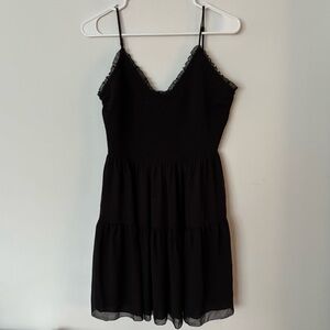 aritzia wilfred black stretchy v neck ruffle flowy thin strap mini dress🖤